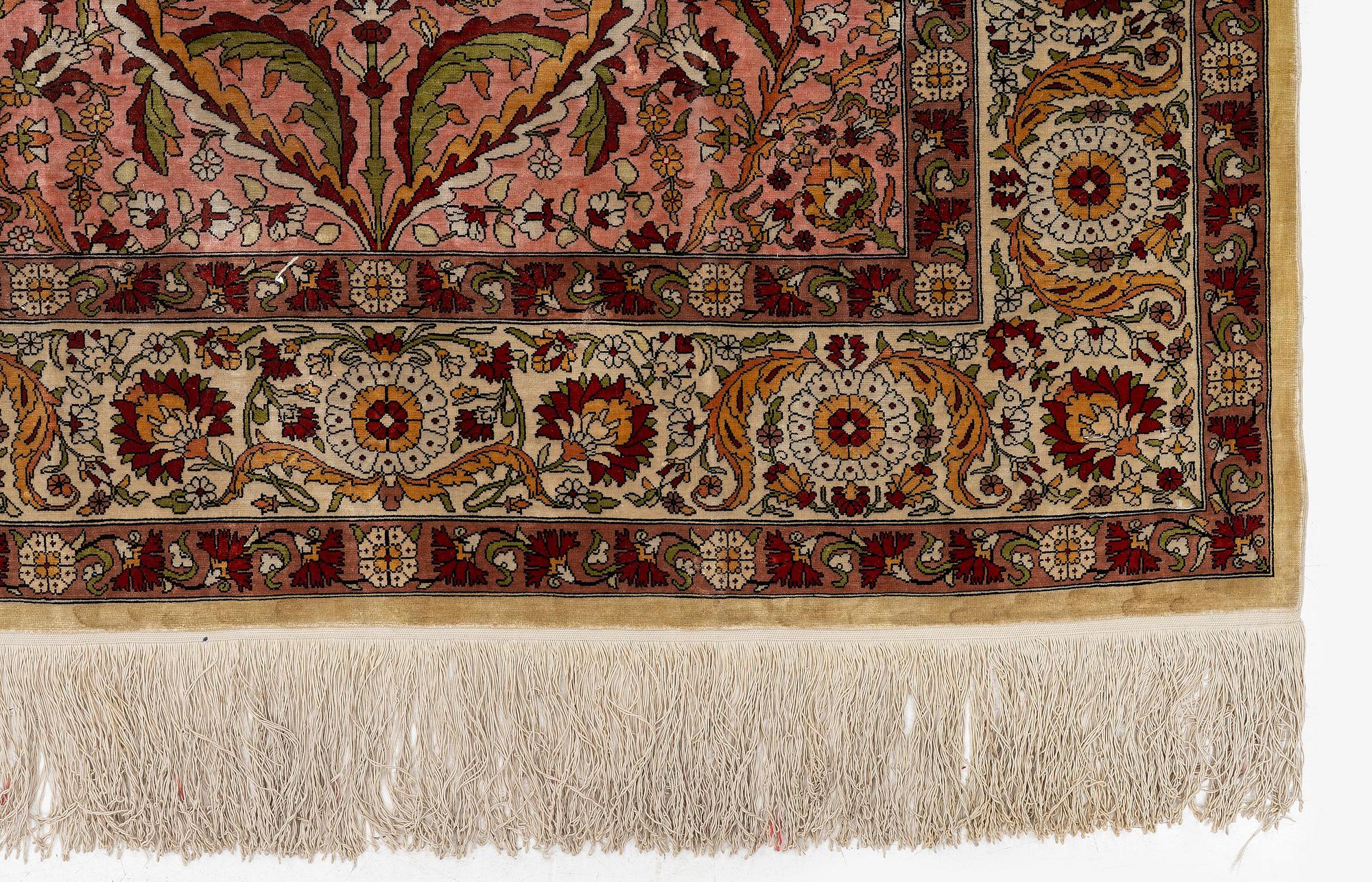 Matta, semiantik silke Hereke, Västra Anatolien, ca 147 x 100 cm.