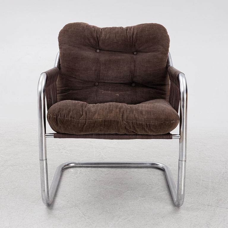 A 1970's armchair.
