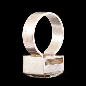 RING, silver fasettslipad bergkristall. Gustaf Dahlgren, Malmö 1969. Vikt ca 7 g.