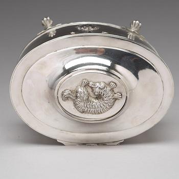 A Swedish 19th century silver sugar-casket, mark of Johan Fredrik Masman, Stockholm 1814.