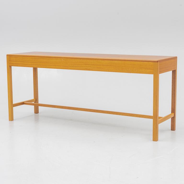 Josef Frank, sideboard, model B821, Svenskt Tenn, post 1985.