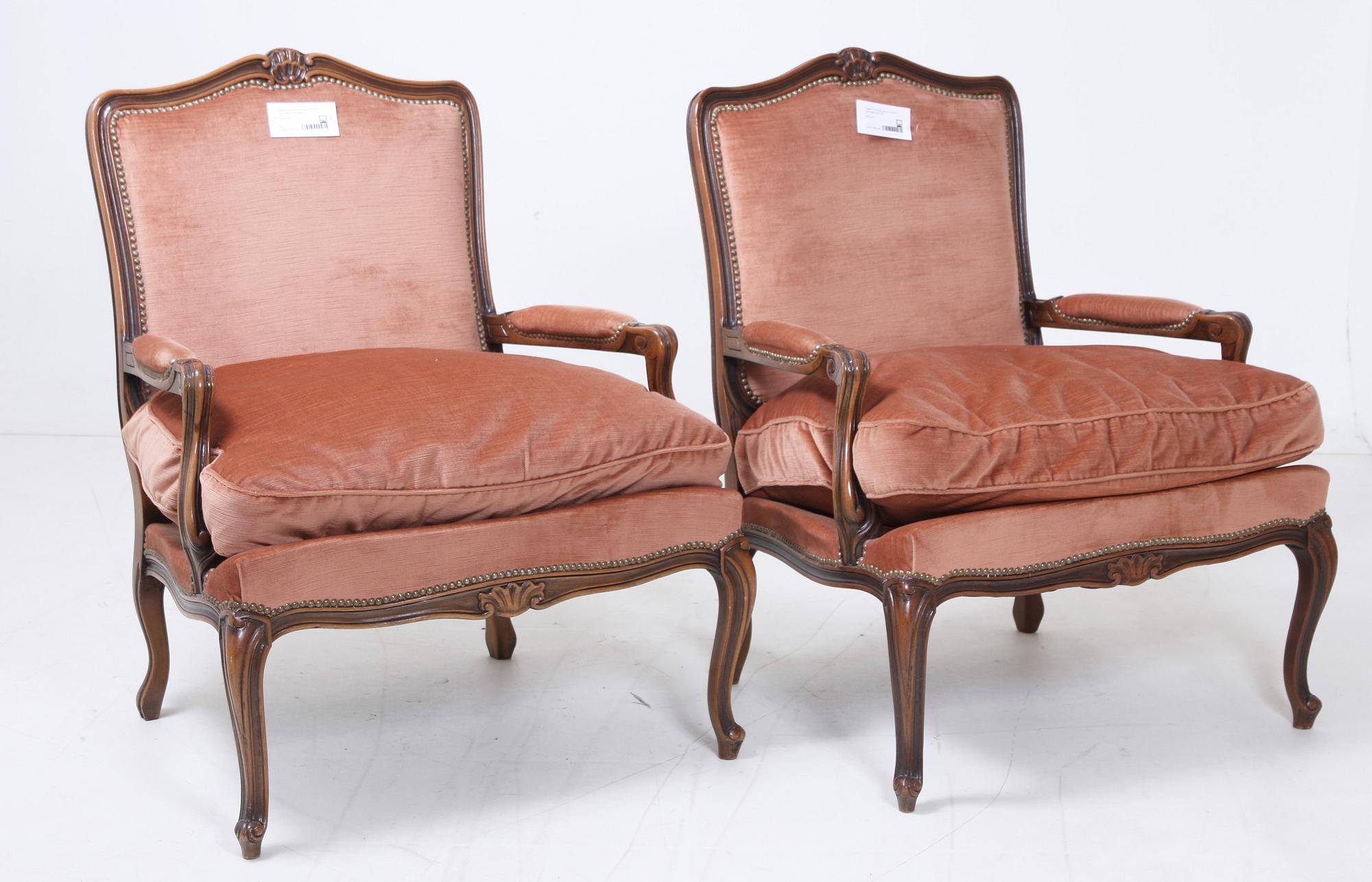 FÅTÖLJER, ett par, rokokostil, 1900-talets andra hälft.