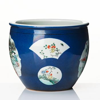 A powder blue flower pot, late Qing dynasty, circa 1900.