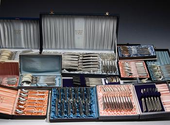 BESTICKUPPSÄTTNING, 136 delar, "Margit",silver, rostfritt stål, Hopeatehdas, 1900-talets mitt/senare hälft. Vikt 4,3 kg.
