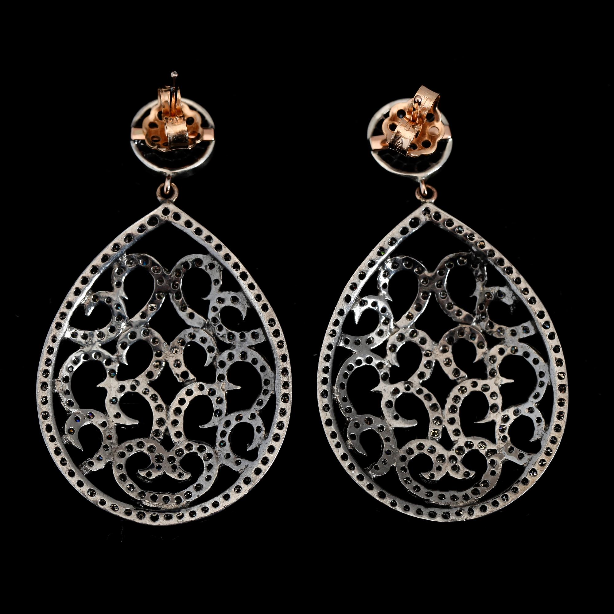 ÖRHÄNGEN, 1 par, silver/18K roséguld, diamanter tot ca 3.00 ct.