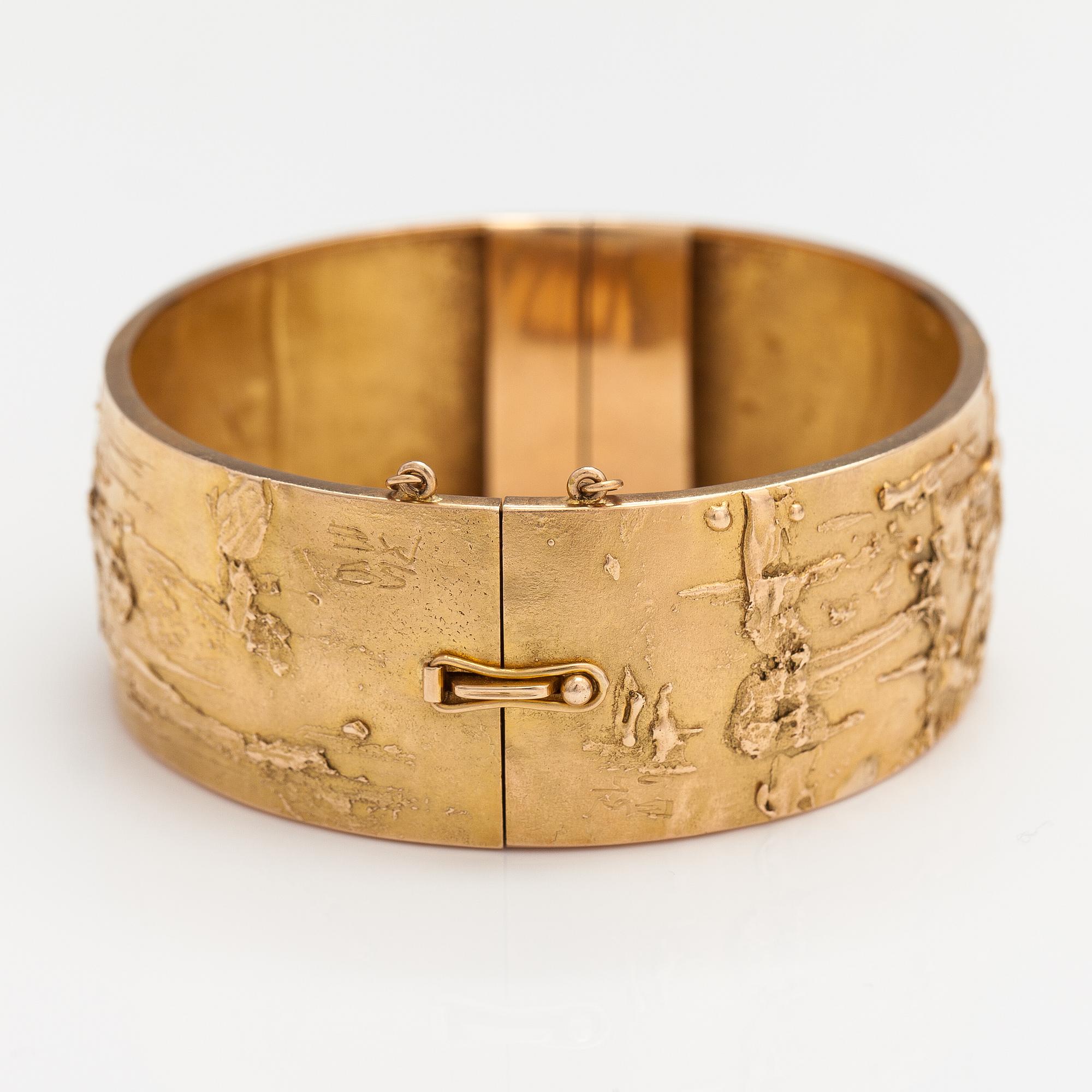Björn Weckström, A one-of-a-kind 14K gold bracelet "Relief ". Lapponia 1965. Signed BW 65.