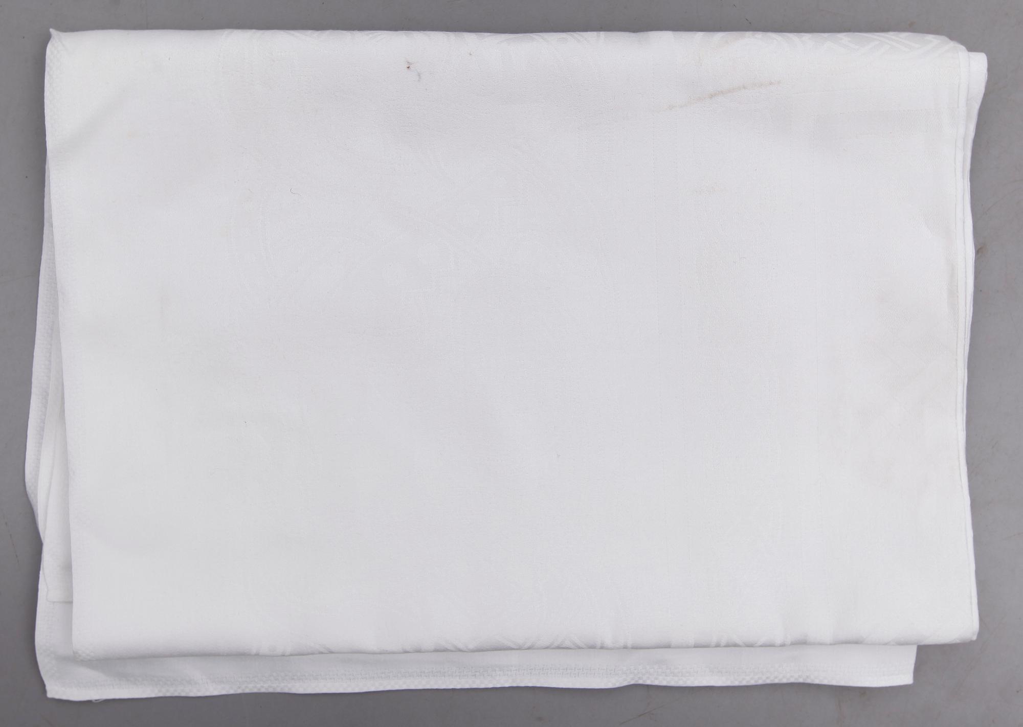 DUK, linnedamast, 1900-tal. Ca 245 x 180 cm.