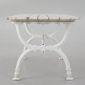 Trädgårdsbord, Byarum, 1900-talets slut.