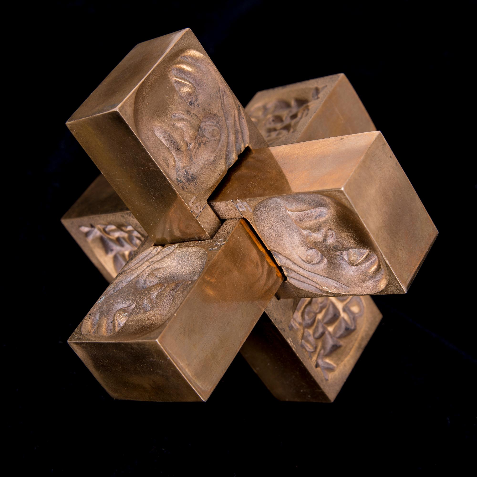 LAILA PULLINEN, medalj, brons, signerad LP och numrerad 18133, 1970-tal.