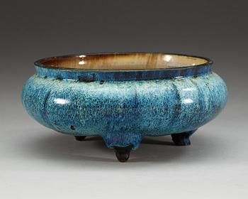 A Yunyao glazed tripod censer/narcissus bowl, presumably 18th Century.