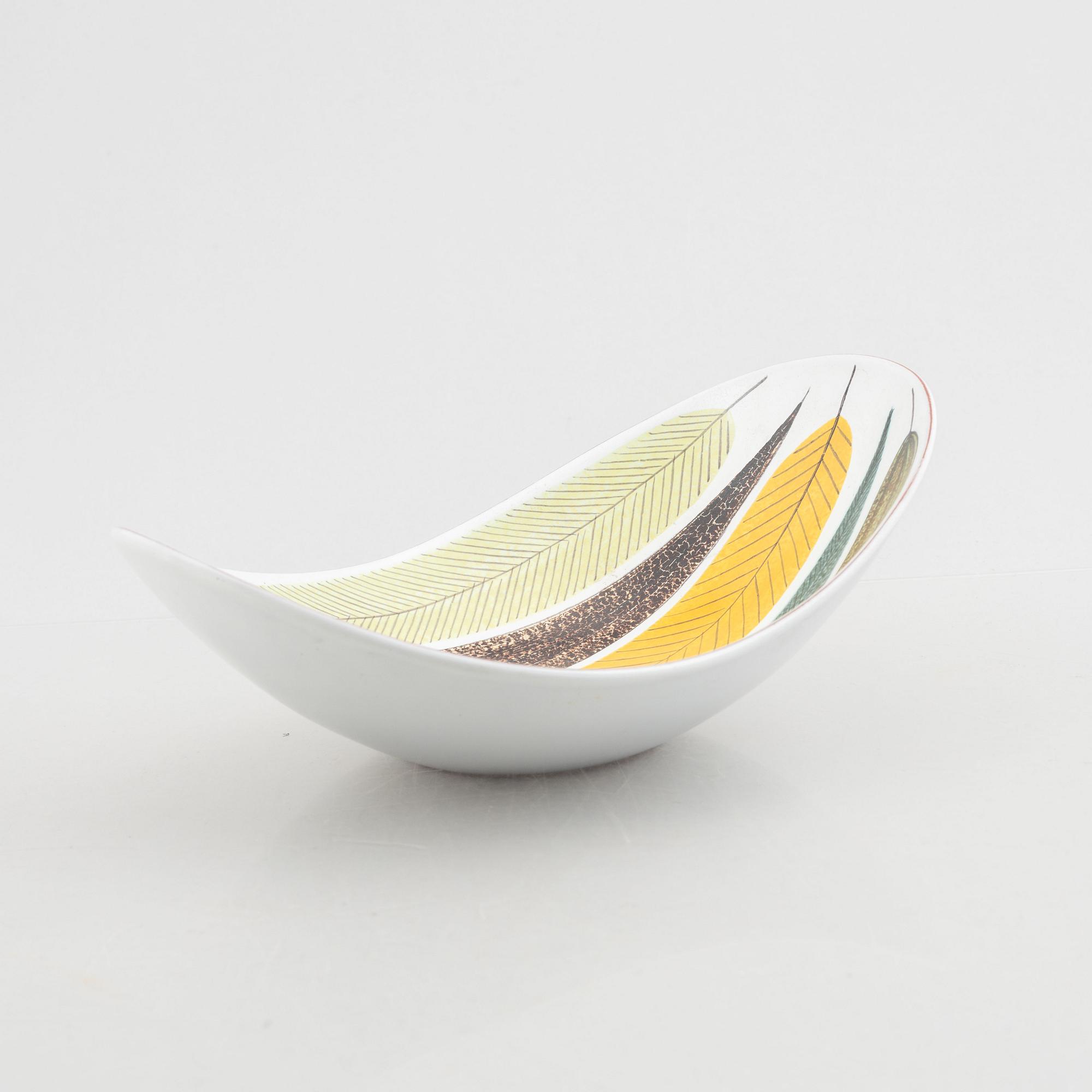 Stig Lindberg, a faience bowl, Gustavsbergs studio 1940's/50's.