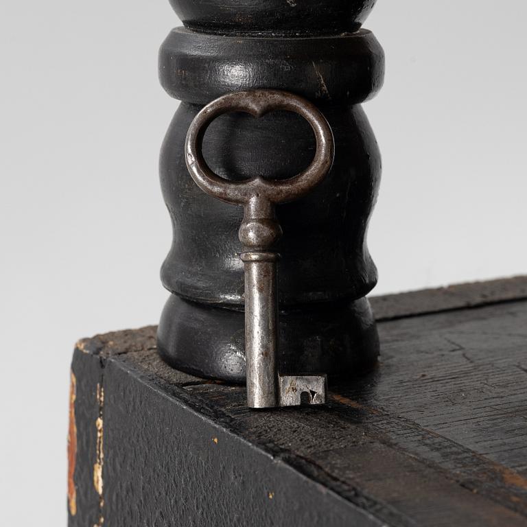 Writing cabinet, first half of the 19th century.