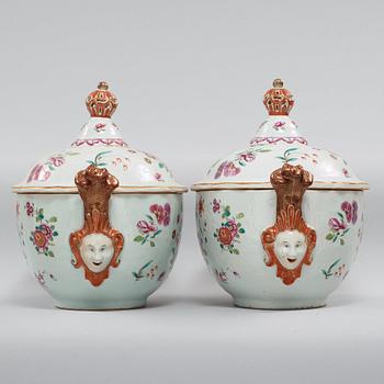 An export porcelain famille rose dinner service, Qing dynasty, Qianlong (1736-1795), (59 pc).