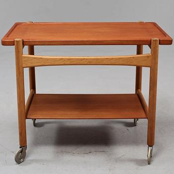 SERVERINGSVAGN, Hans J Wegner för Andreas Tuck, Danmark, 1900-talets andra hälft.