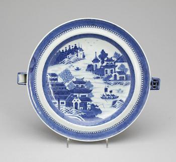 VÄRMEFAT, 3 st, porslin, Kina, Jiaqing ( 1796-1820).