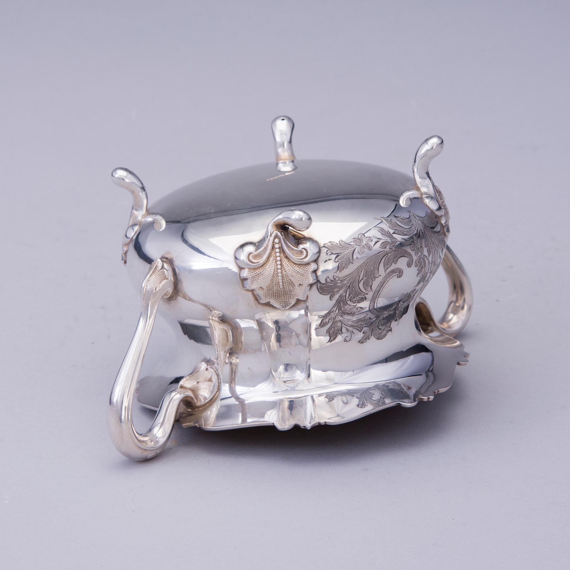 KAFFESERVIS, 3 delar, silver, Auran Kultaseppä, Åbo 1968-70. Vikt tot. 1367 g.