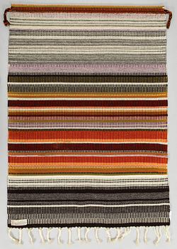 Elsa Montell-Saanio, rana / väggbonad, "Lägereld" Finland. Ca 120 x 88 cm.