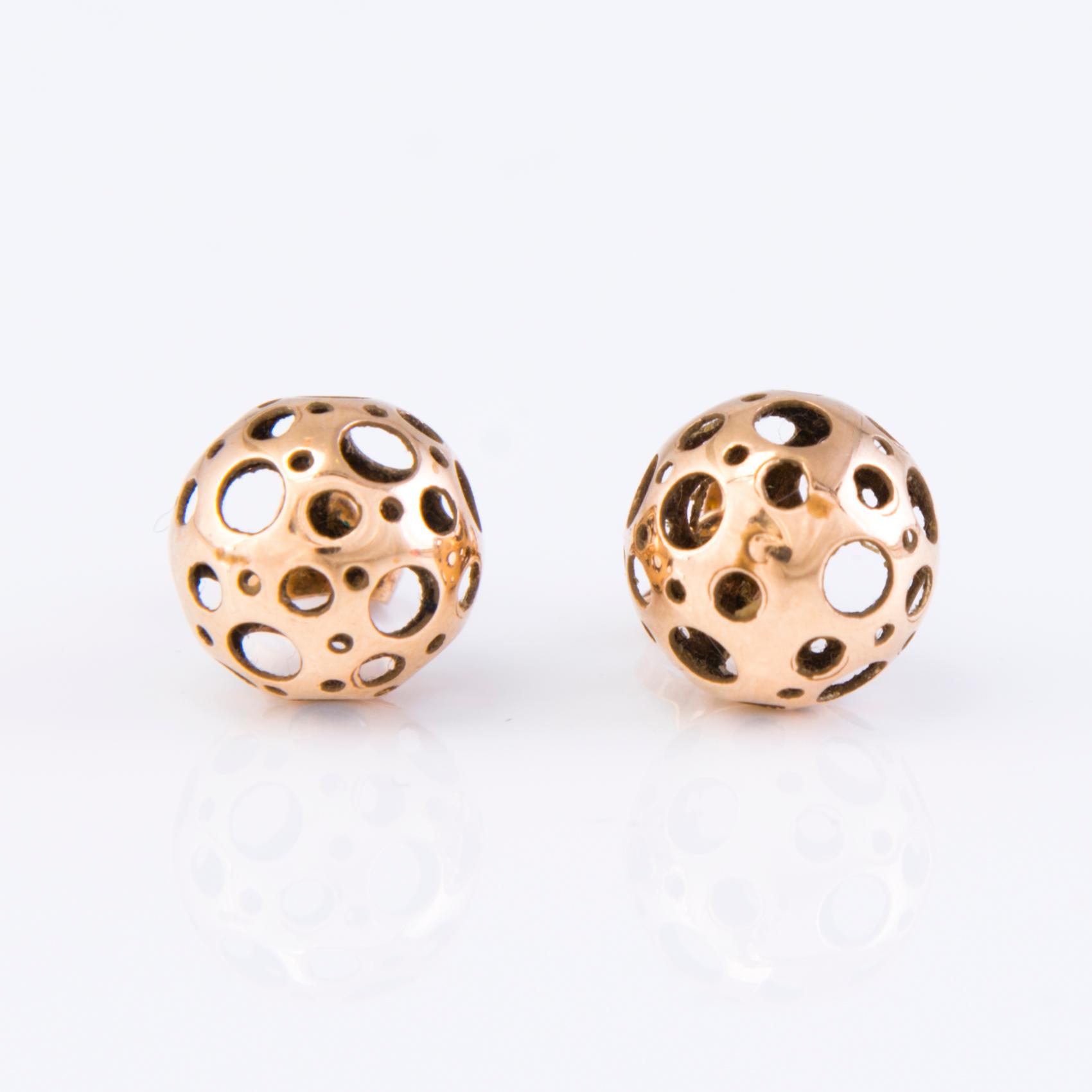 KORVAKORUT, Liisa Vitali, "Leppäkerttu" ja RENGASKORVAKORUT, Helle Väinö, 14K kultaa.