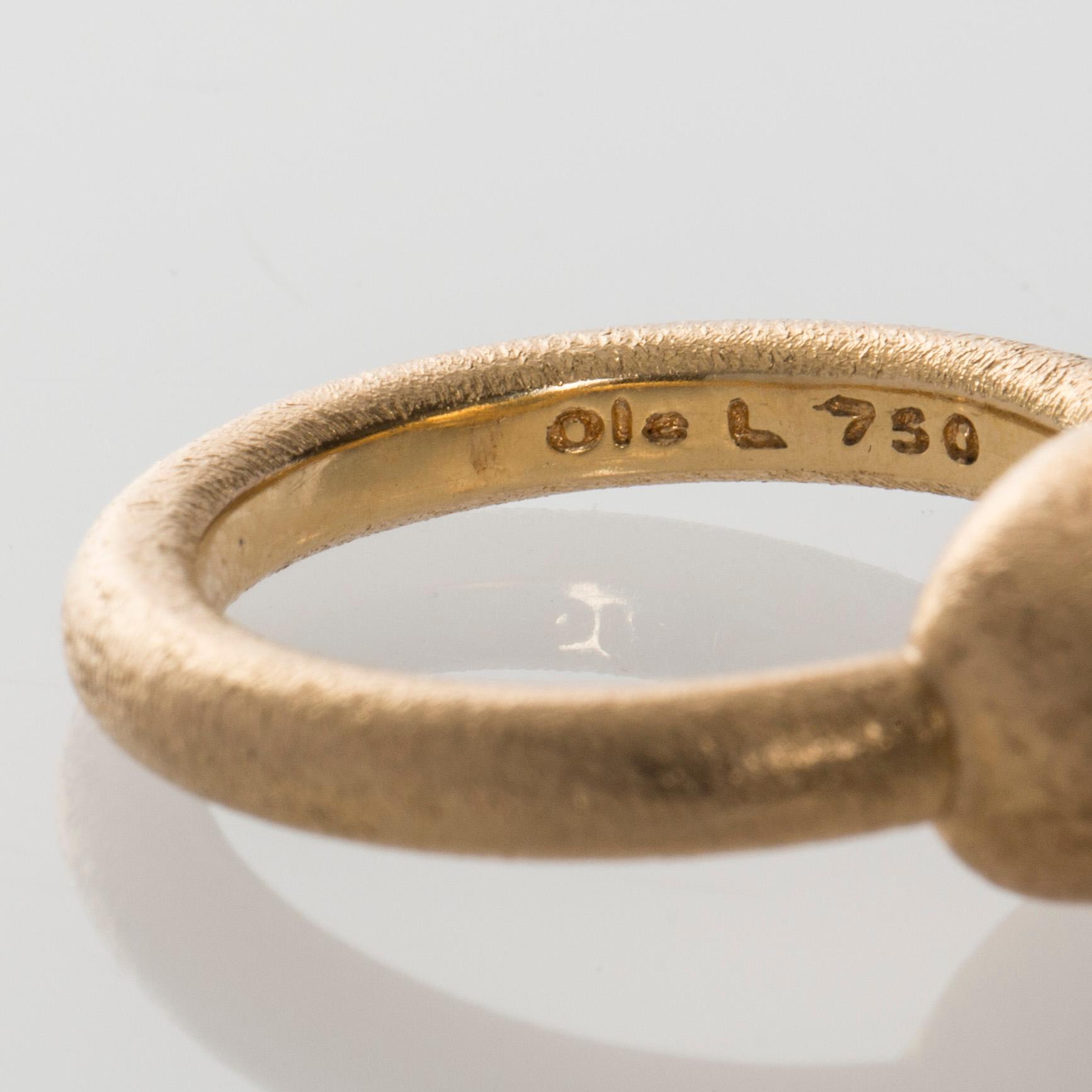 RING, Ole Lynggaard, 18K guld med cabochonslipad akvamarin.