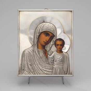 A Russian icon with silver riza of Imperial Purveyor Morozov, St. Petersburg 1908-1917.