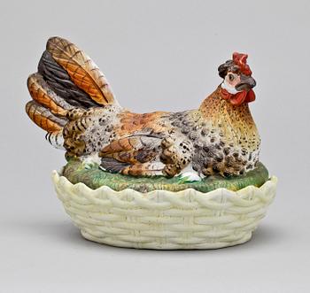 ÄGGHÖNA. Porslin. 1900-tal.