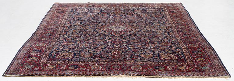 Rug, Keshan, semi-antique, approx. 293 x 222 cm.