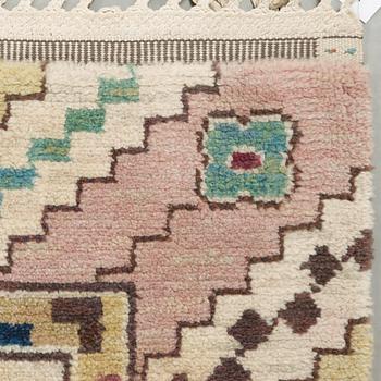 Märta Måås-Fjetterström, MATTA. "Almarna". Flossa. 308 x 203,5 cm. Signerad AB MMF.