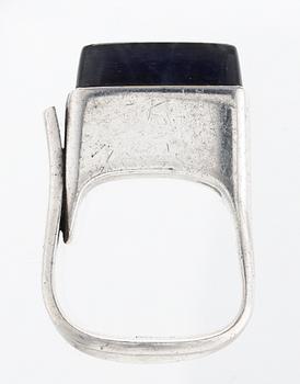 Vivianna Torun Bülow-Hübe, VIVIANNA TORUN BÜLOW HÜBE, ring, egen verkstad Frankrike 1960-tal.