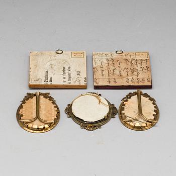MINIATYRER SAMT BEMÅLAT TRYCK, 5 st, 1800-tal.