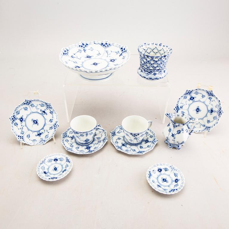 Servis, 11 dlr Musselmalet helblonde Royal Copenhagen porslin ca 1970.