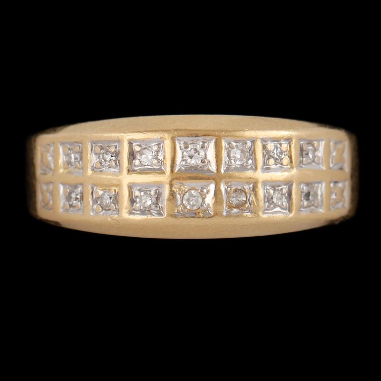 RING, 18k guld med briljantslipade diamanter, tot 0.10 ct, GEWE, importstämplad. Omkring 1900-tal. Vikt 4 g.