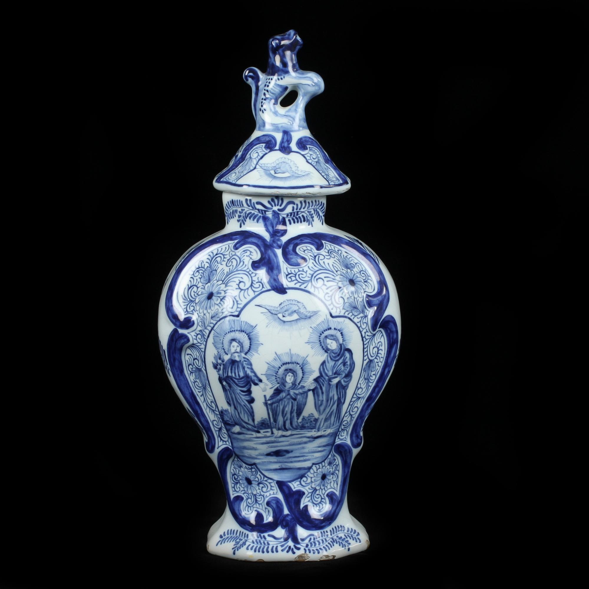 VAS med LOCK, fajans, Holland, 1700-tal.