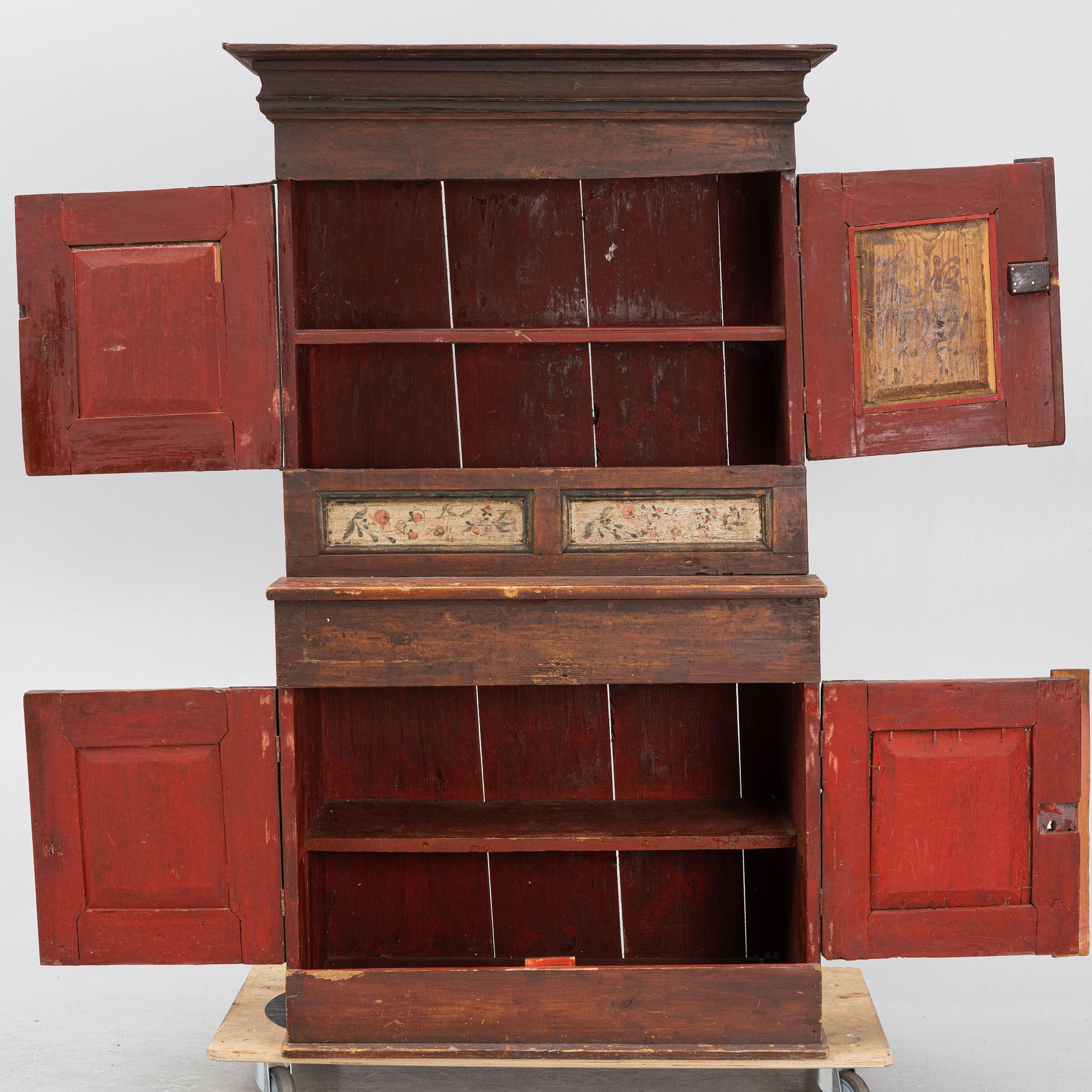 Skåp, allmoge, skriven datering 1790.