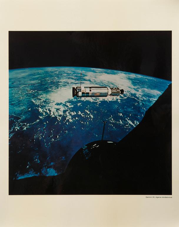 Twenty Photographs of the Moon, publisher Omega / Perkko Oy, 1969.