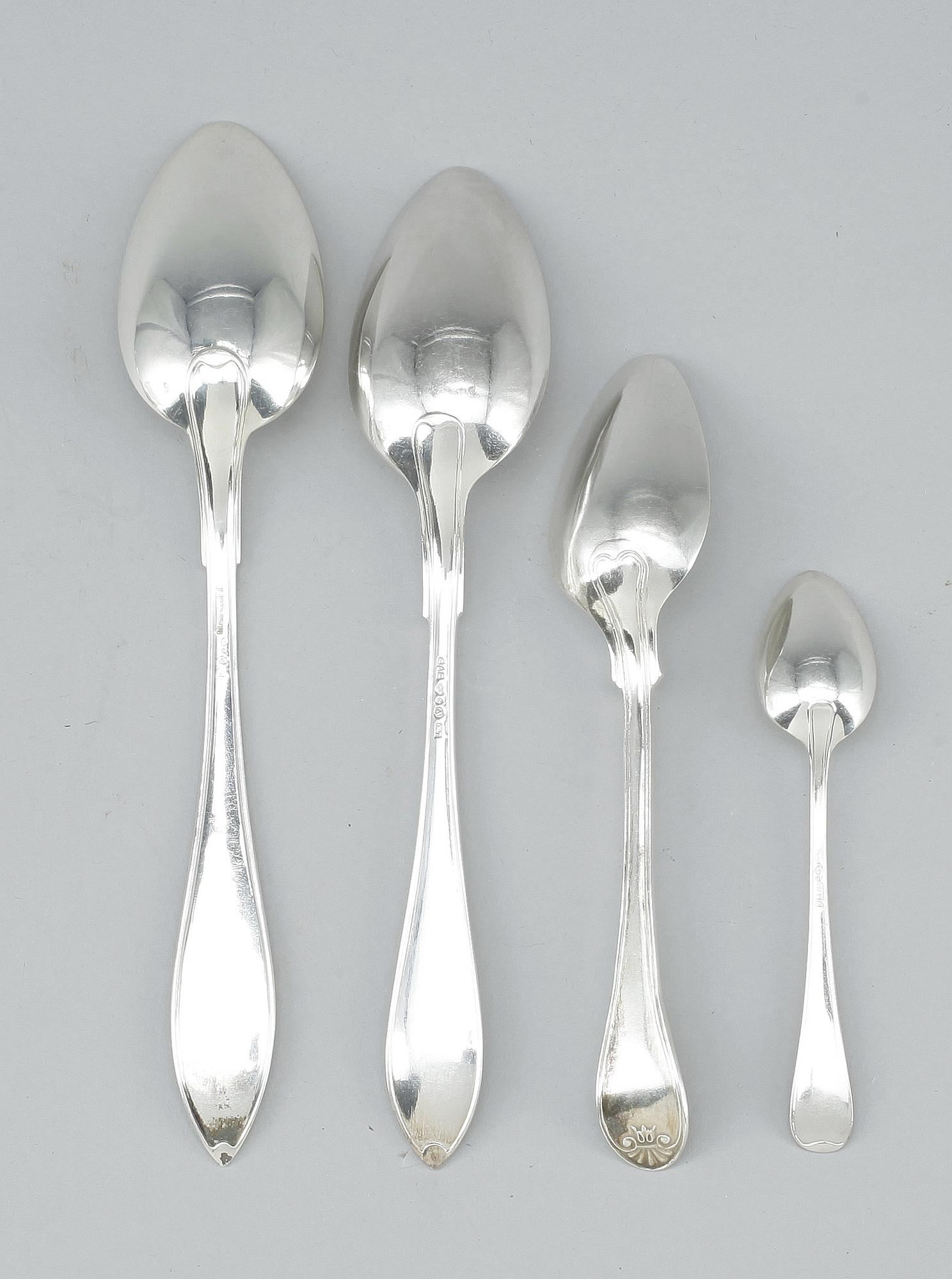 PARTI SKEDAR, 25st, silver, bland annat Guldsmedsaktiebolaget, Stockholm, 1924. Vikt ca 708g.