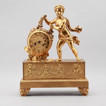 BORDSPENDYL, förgylld brons, Frankrike, 1800-talets andra hälft.