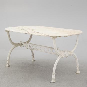 A garden sofa, a table and a pair of chairs, Byarums bruk.