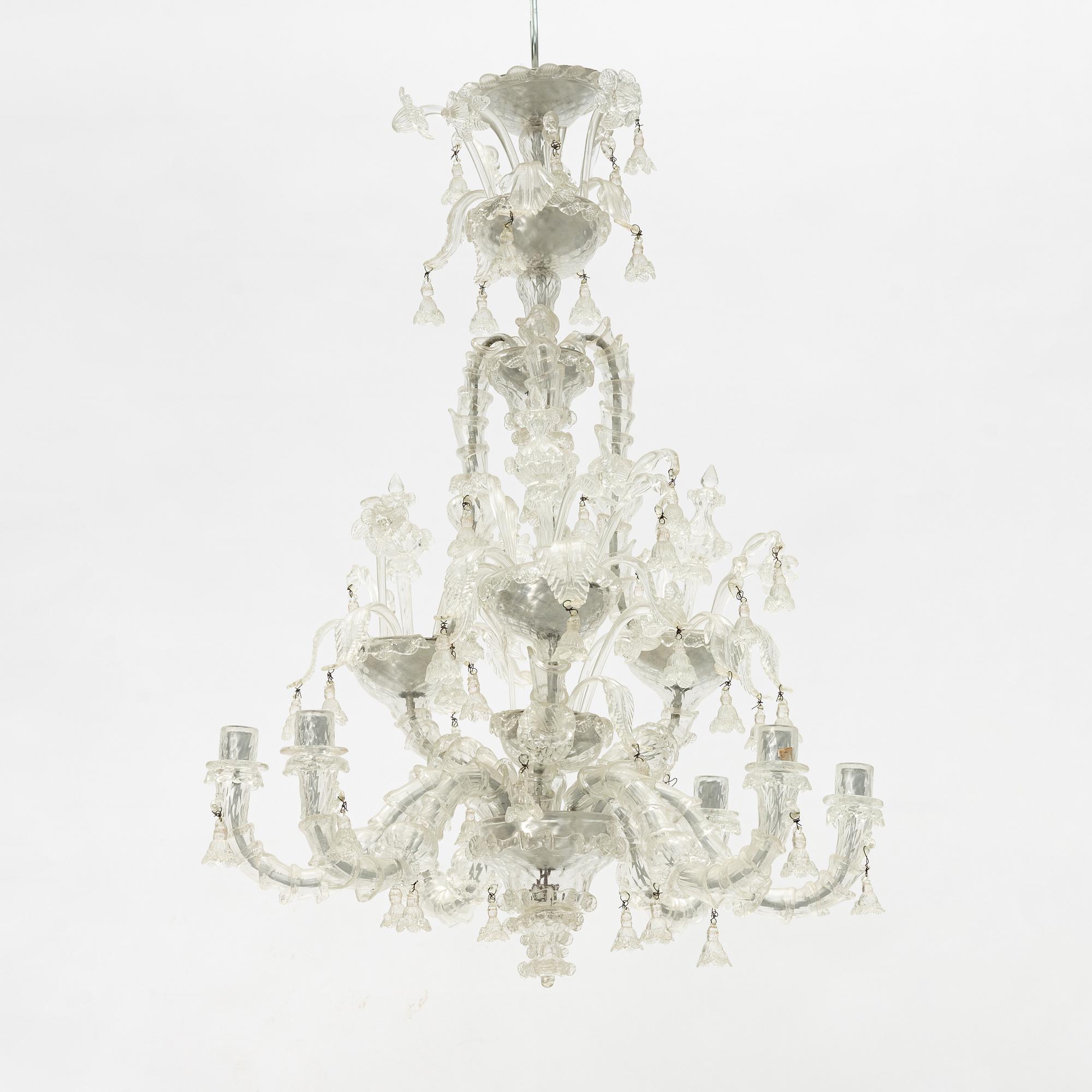 A Venetian style chandelier, mid 20th Century.
