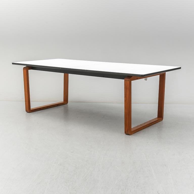 GLISMAND & RÜDIGER, matbord, "DT 20" från Bolia.