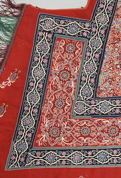 SEMI-ANTIQUE RASCHT HORSE COVER. 142,5 x 218 cm.