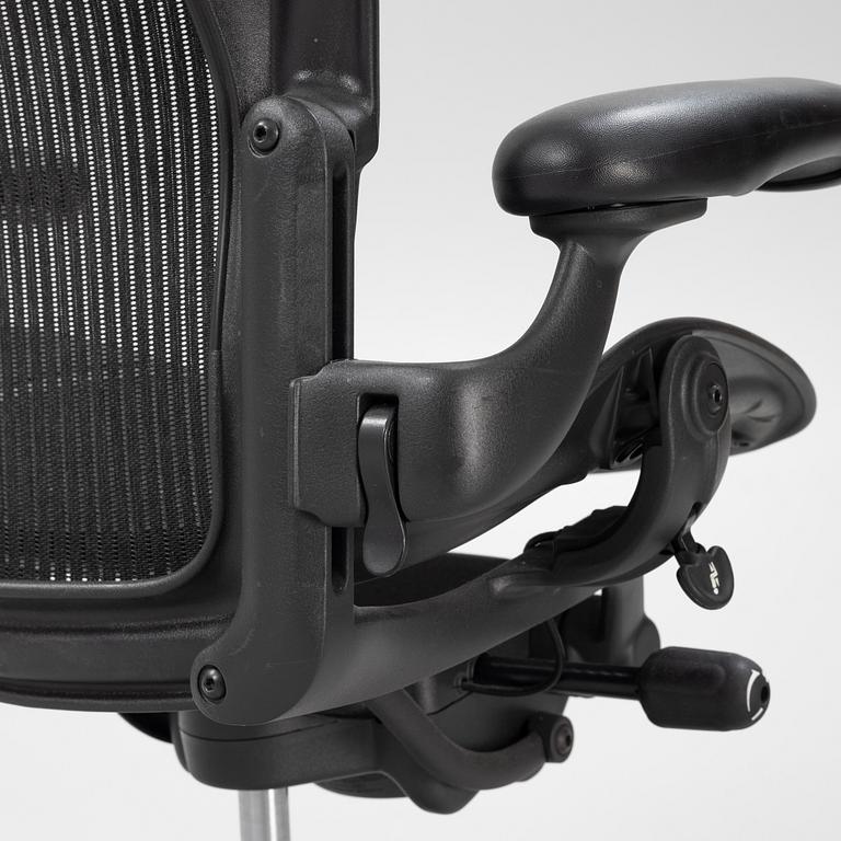 Don Chadwick/Bill Stump, an 'Aeron' swivel office chair, Herman Miller.