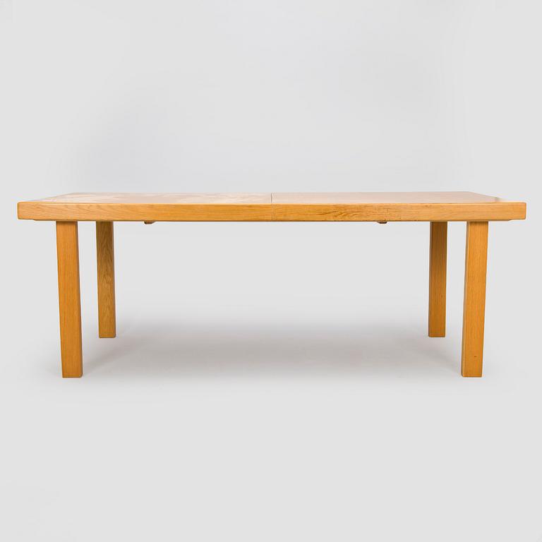 Carl Gustaf Hiort af Ornäs, ruokapöytä, "Näyttely Senior", HMN Huonekalu Mikko Nupponen 1950-luku.