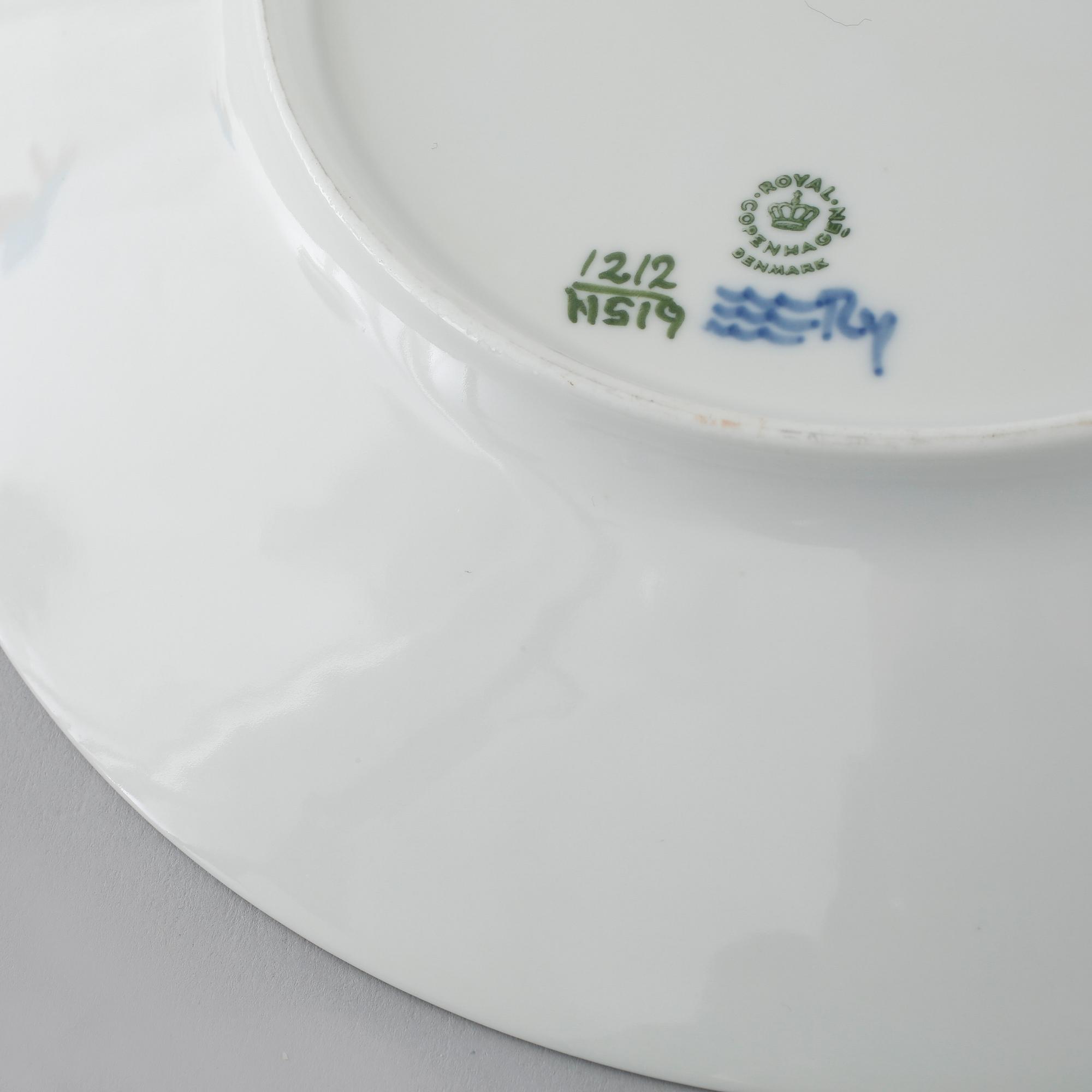 73 porcelian serving pieces, "Blå Vifte", Royal Copenhagen, from the second half of the 20th century.