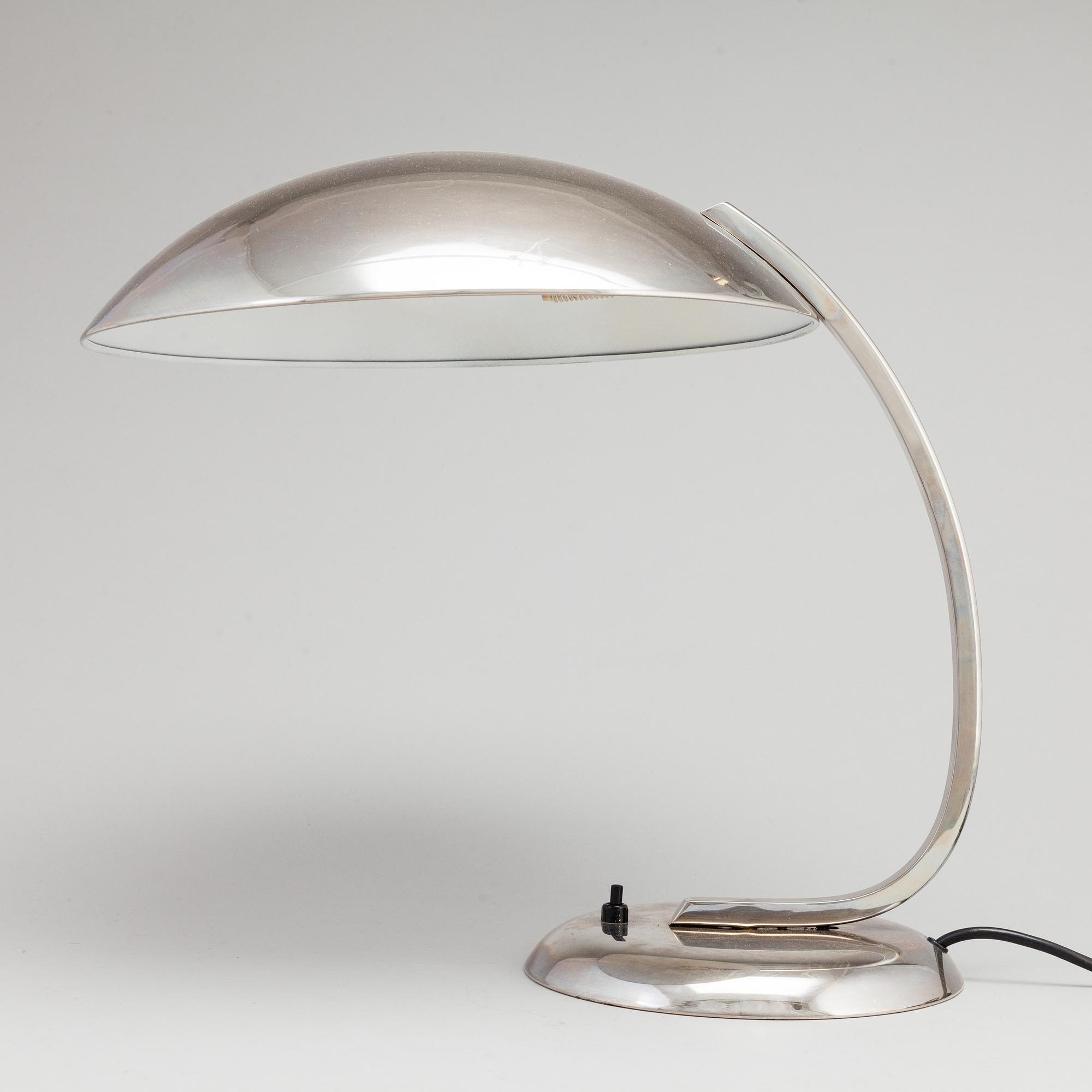 A mid 20th century table lamp.
