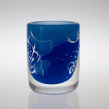 An Olle Alberius 'ariel' glass vase, Orrefors 1979.