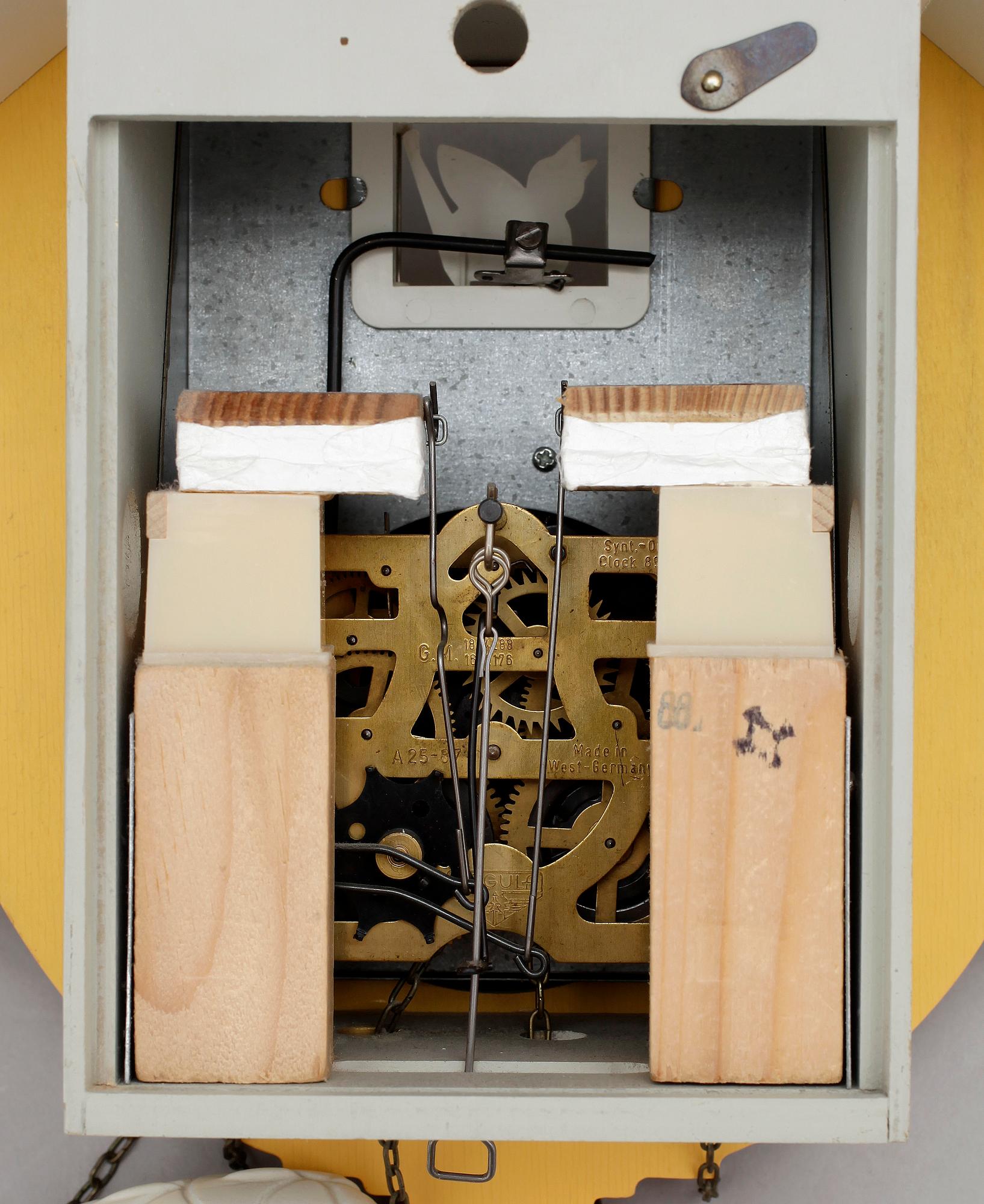 VÄGGUR, Robert Venturi, "Alessi Cuckoo Clock", 1980-tal.