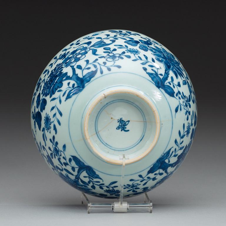 SKÅL, porslin. Qing dynastin, Kangxi (1662-1722).