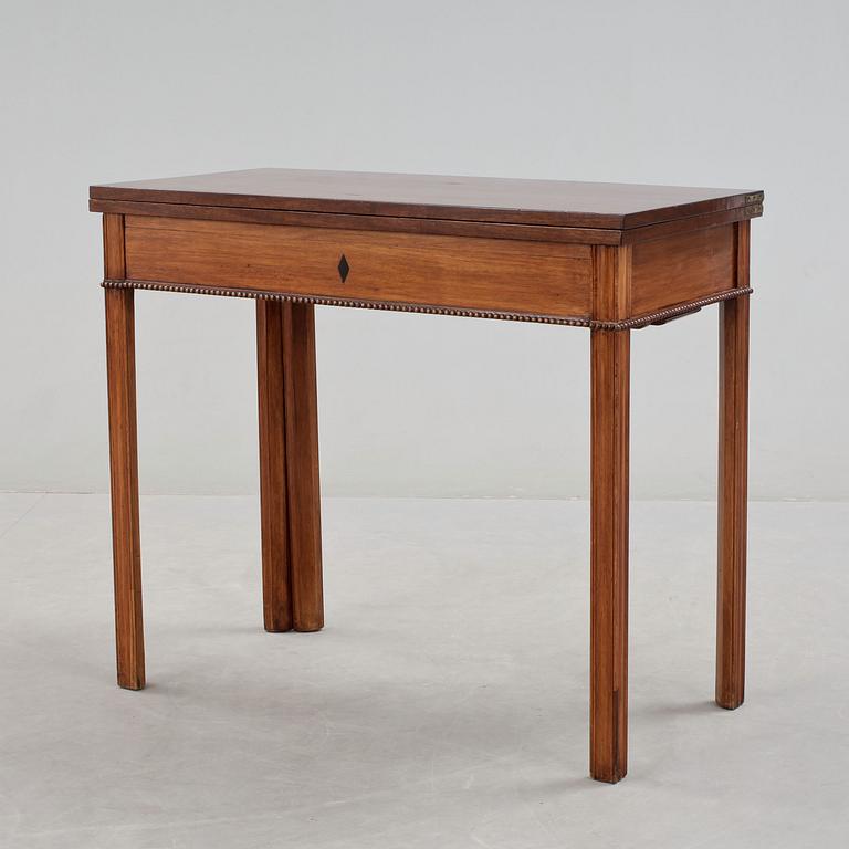 SPELBORD, sengustavianskt, omkring 1800.