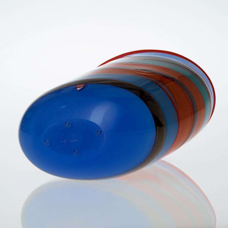 A Gunnar Cyrén glass vase, Orrefors Gallery 1990.