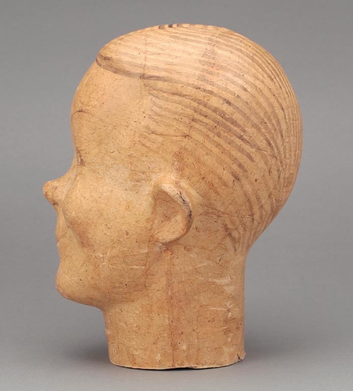 FIGUR, sannolikt huvud från skyltdocka, 1900-talets första hälft.